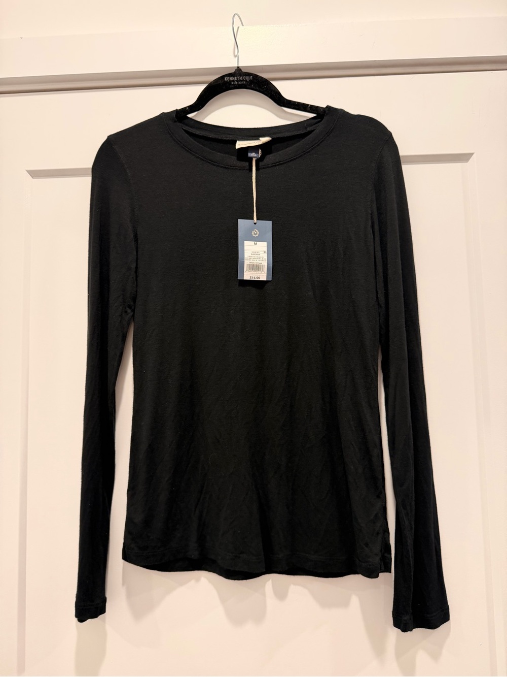Universal Thread Black Long-Sleeve Crew Tee